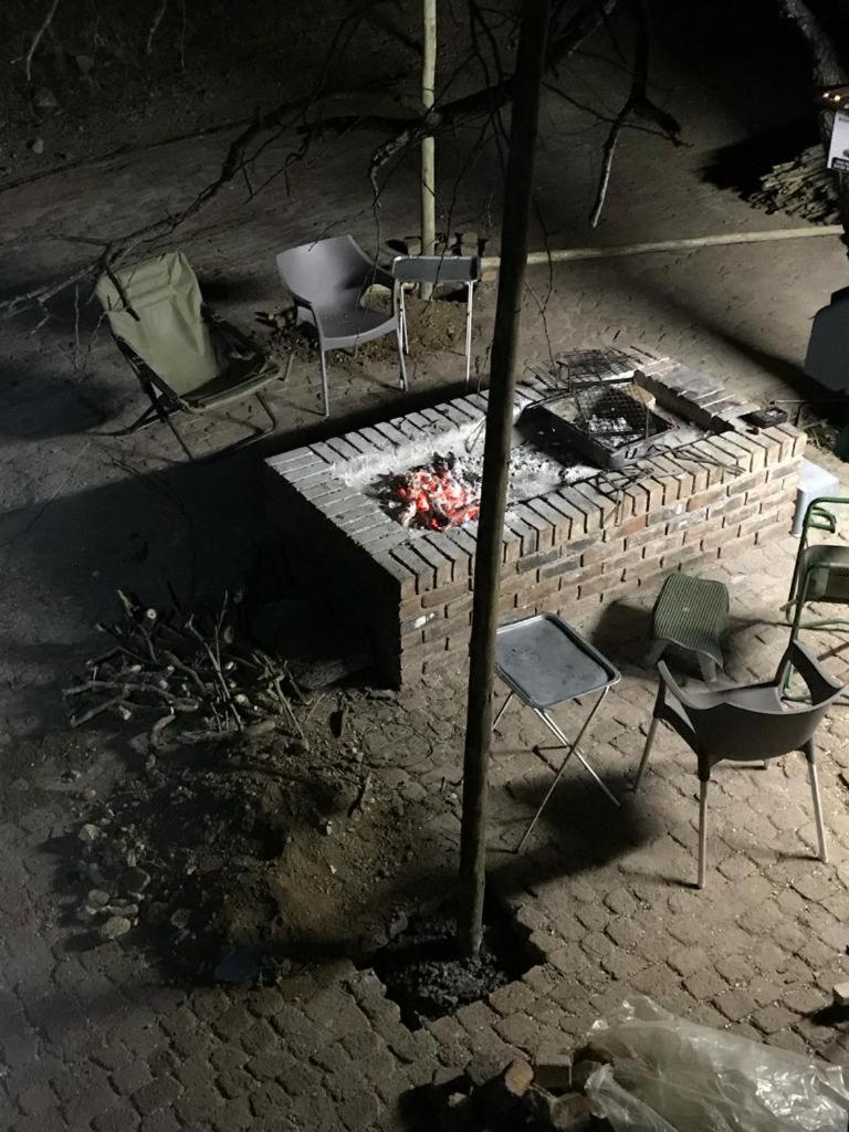 Kruger Wild Dog Inn Marloth Park Exterior foto